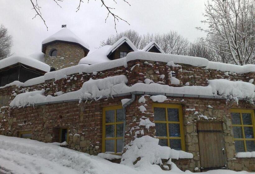 Отель Podzamcze