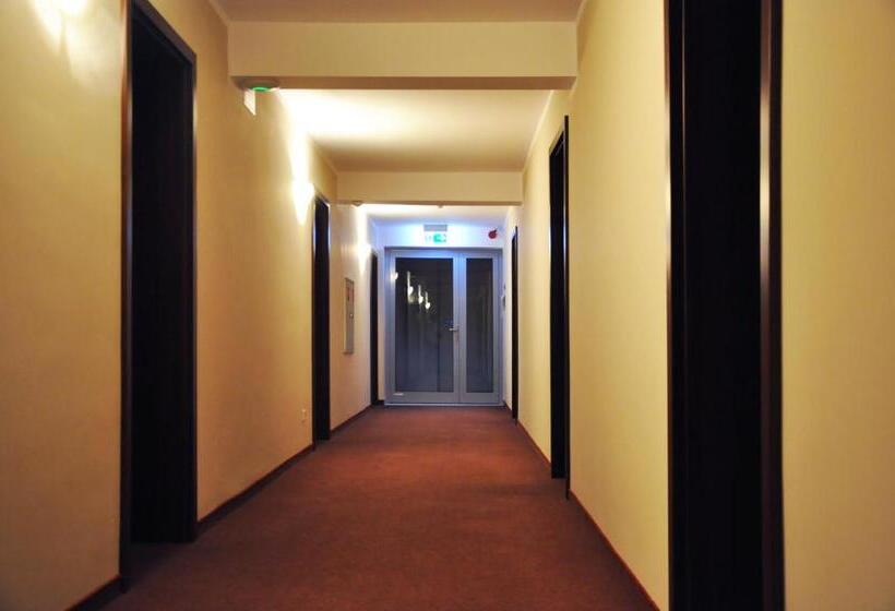 ホテル Pojezierze