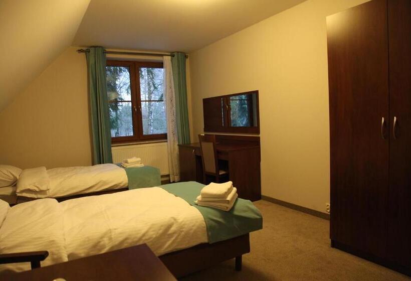 فندق Restauracja Cztery Pory Roku