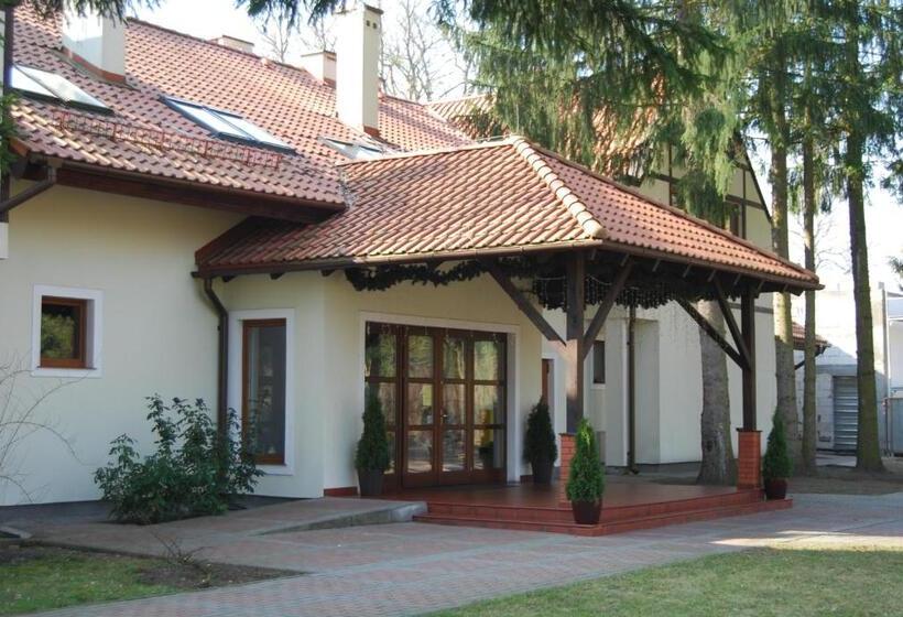 فندق Restauracja Cztery Pory Roku
