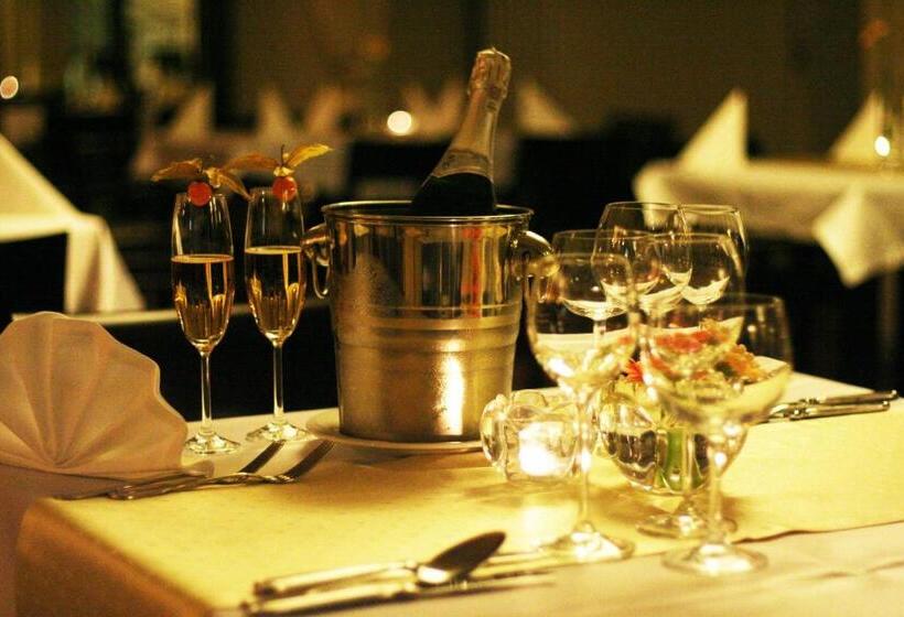 בית מלון כפרי Restauracja Platan