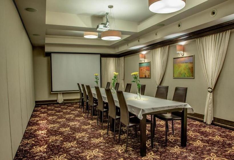 בית מלון כפרי Restauracja Platan