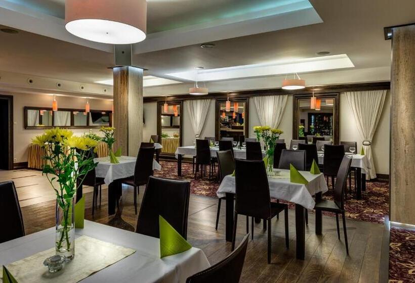 בית מלון כפרי Restauracja Platan