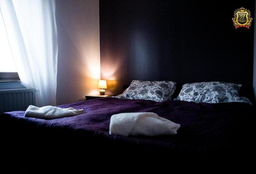 فندق Rezydencja Bakamus