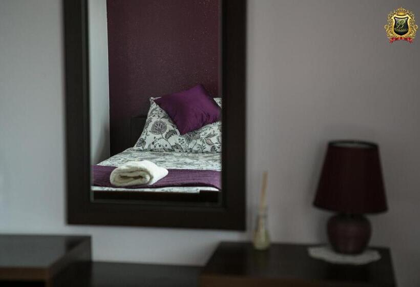 فندق Rezydencja Bakamus