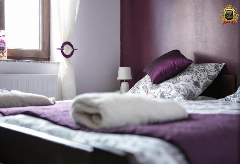 فندق Rezydencja Bakamus