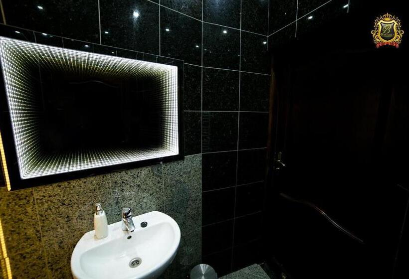 فندق Rezydencja Bakamus