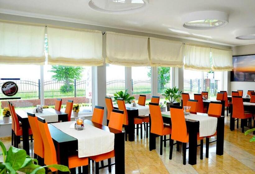 ホテル Rezydencja Lux