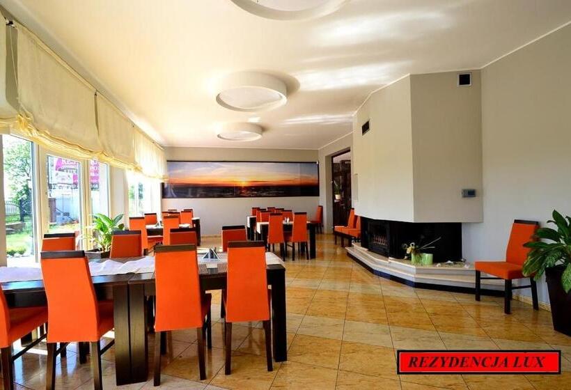 בית מלון כפרי Rezydencja Lux