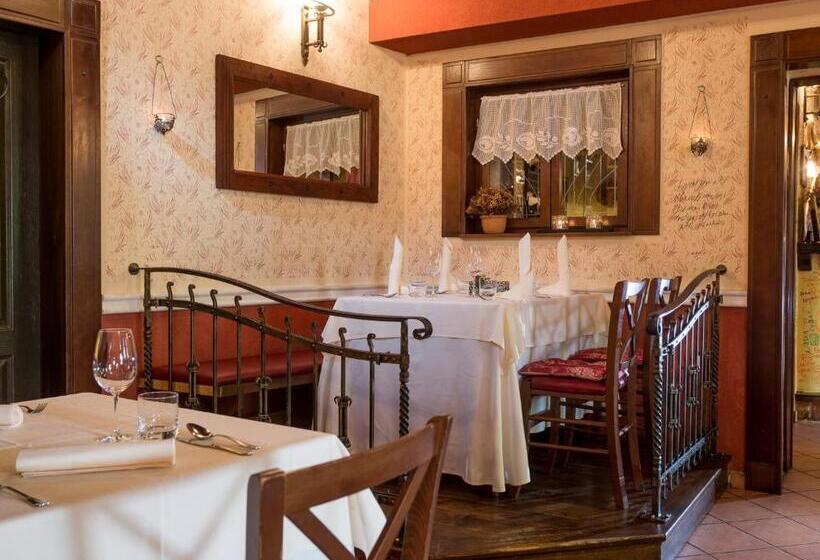 هتل Rooms & Restaurant Ostarija