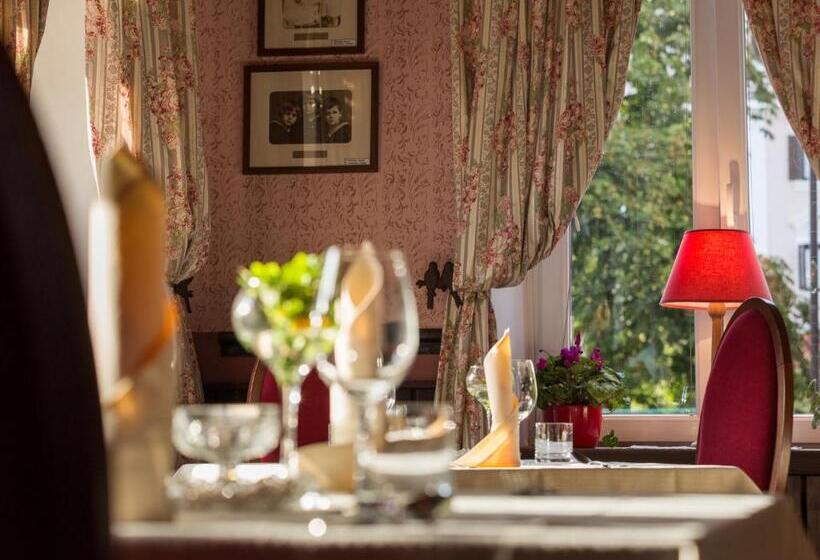 هتل Rooms & Restaurant Ostarija