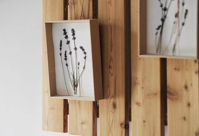 هتل Rooms & Restaurant Ostarija