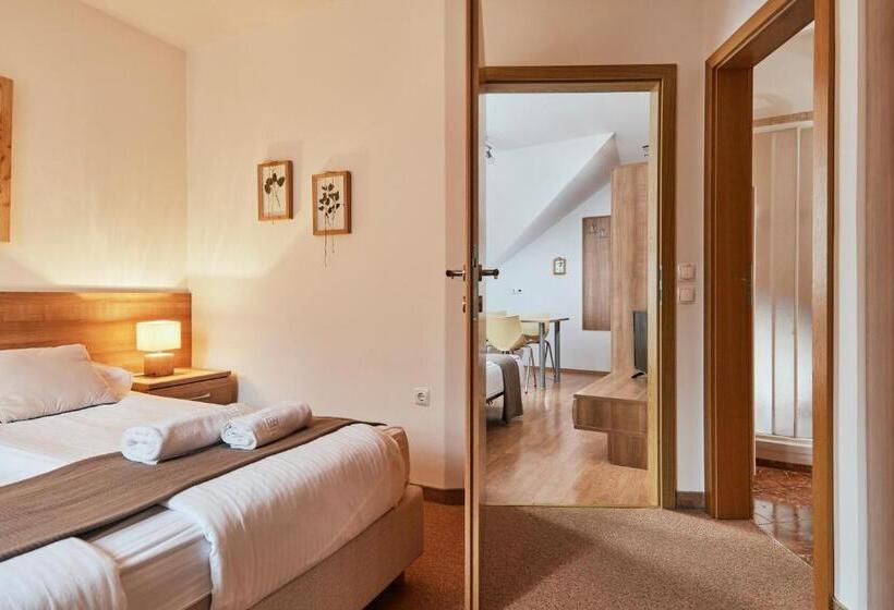 هتل Rooms & Restaurant Ostarija