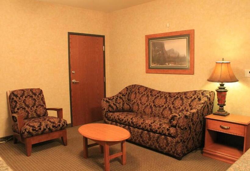 هتل Rushmore Express Keystone