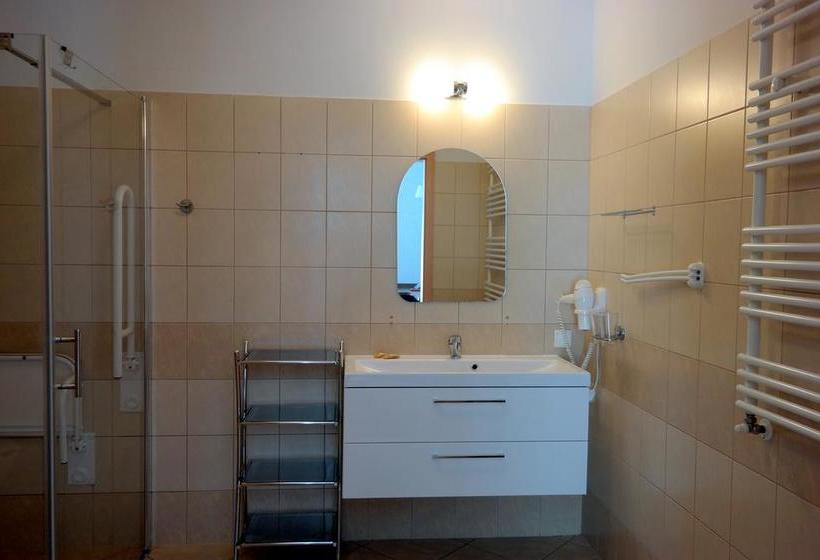 בית מלון כפרי Sanatorium Uzdrowiskowe Marta