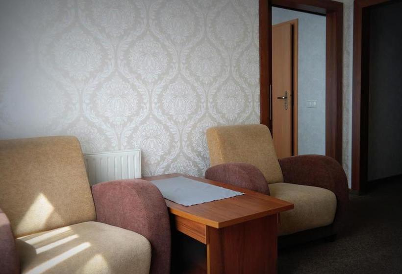 בית מלון כפרי Sanatorium Uzdrowiskowe Marta