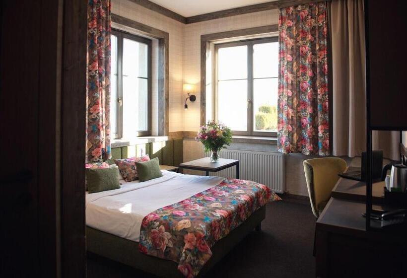 בית מלון כפרי Sielanka Nad Pilicą