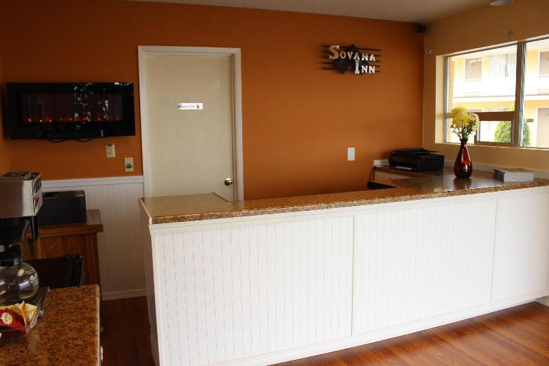 Отель Sovana Inn