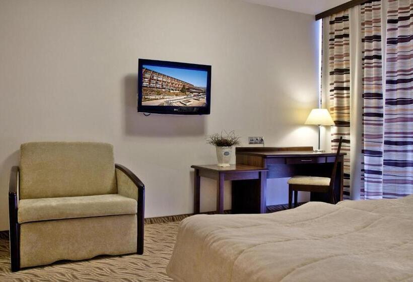 هتل Spa Budowlani