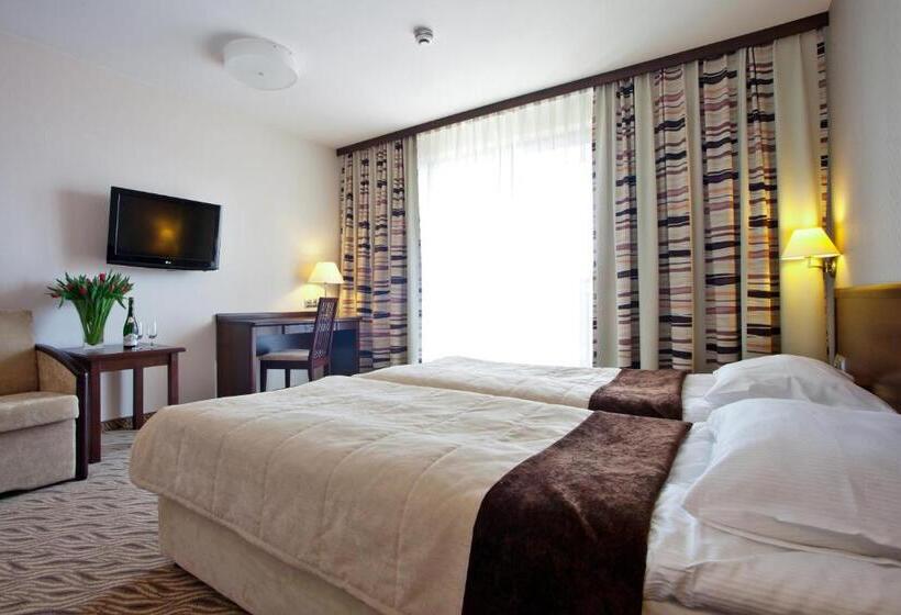 هتل Spa Budowlani