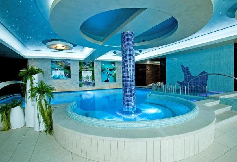 ホテル & Spa Czarny Groń