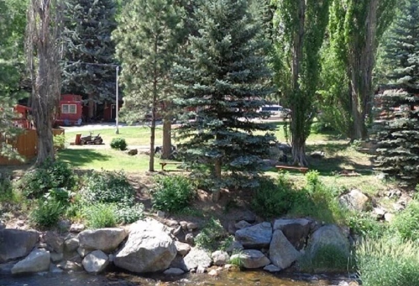 酒店 Stoney River Lodge