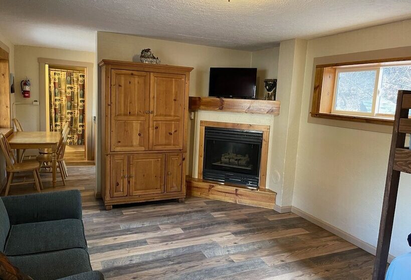 酒店 Stoney River Lodge