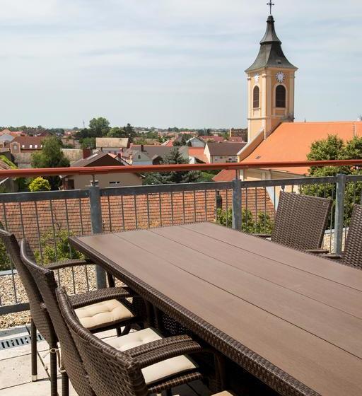 Отель Szent János