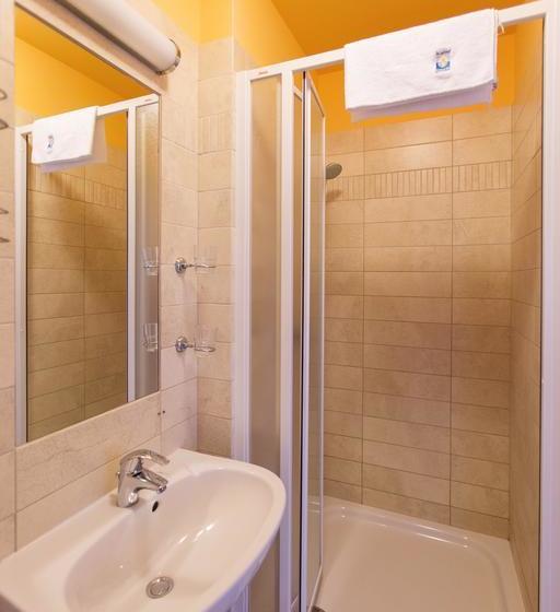 Отель Szent János