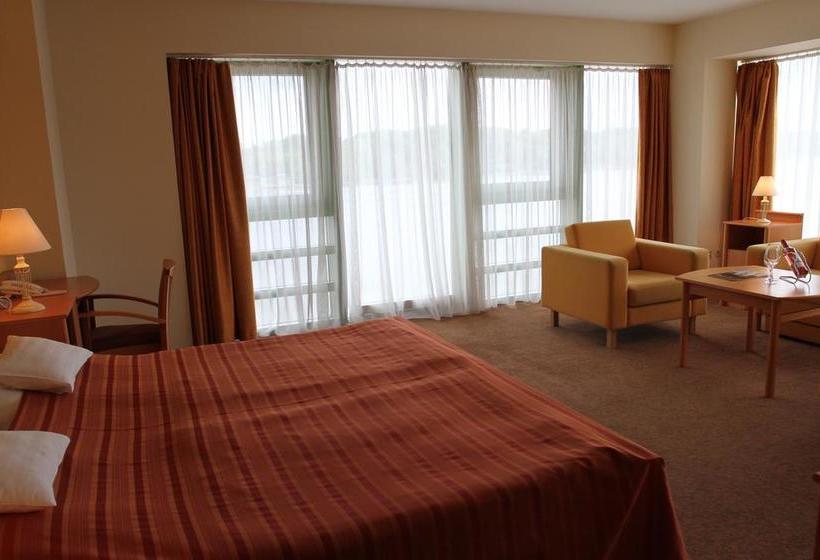 Отель Szent János