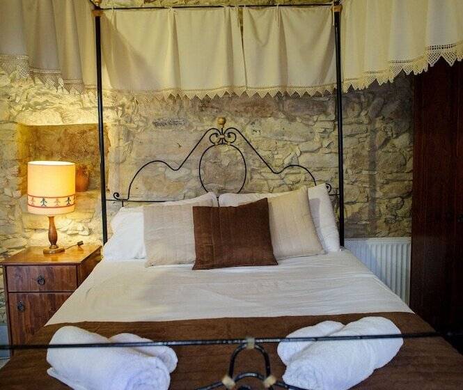 בית מלון כפרי Teacher S House