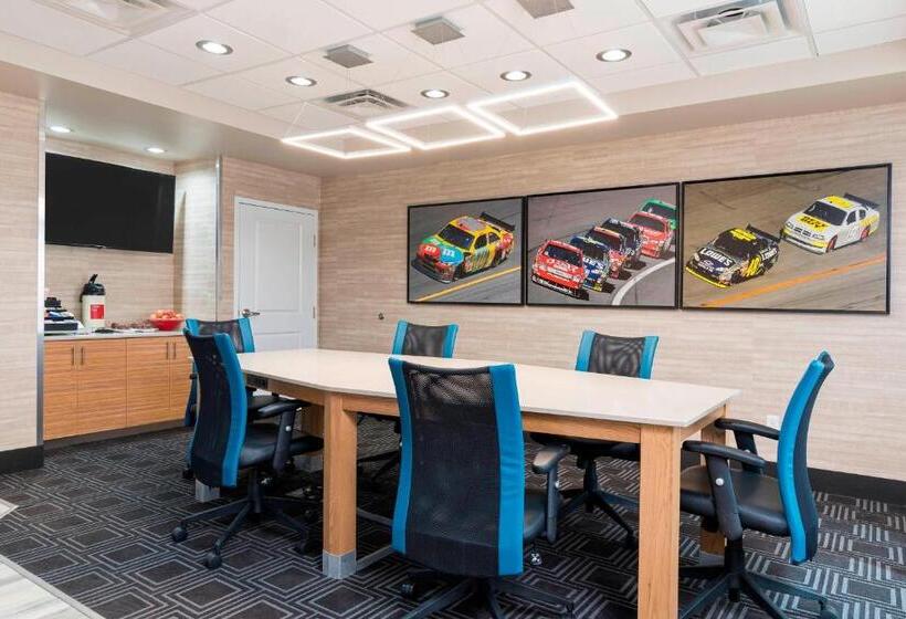 בית מלון כפרי Towneplace Suites By Marriott Ontario Mansfield