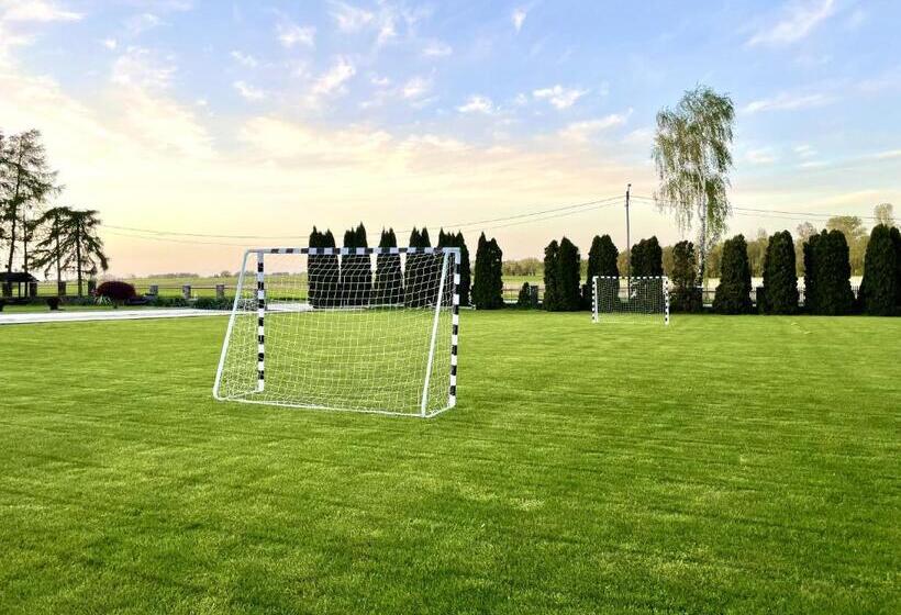 ホテル U Sarnowskich