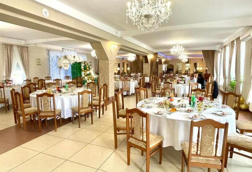 ホテル U Sarnowskich