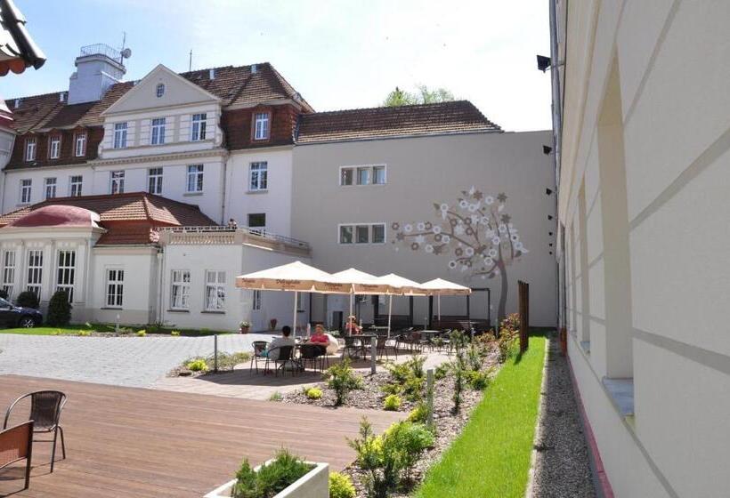 בית מלון כפרי Uzdrowisko Polczyn Willa