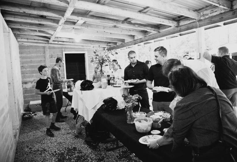 فندق Valle Crucis Farm