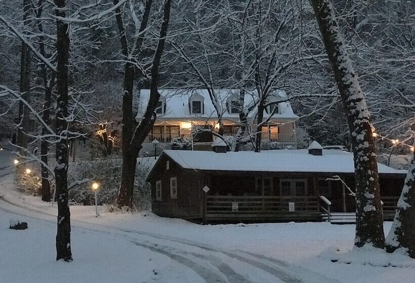 فندق Valle Crucis Farm