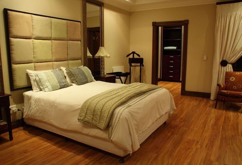 Отель Villa Amanzi Boutique Guest House