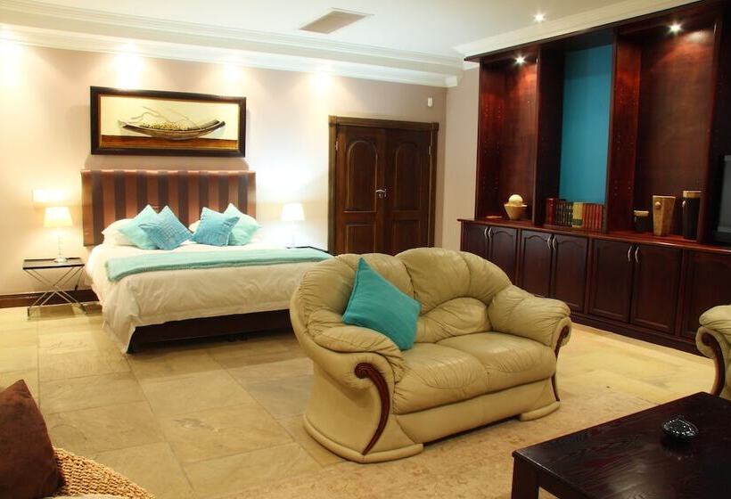 Отель Villa Amanzi Boutique Guest House