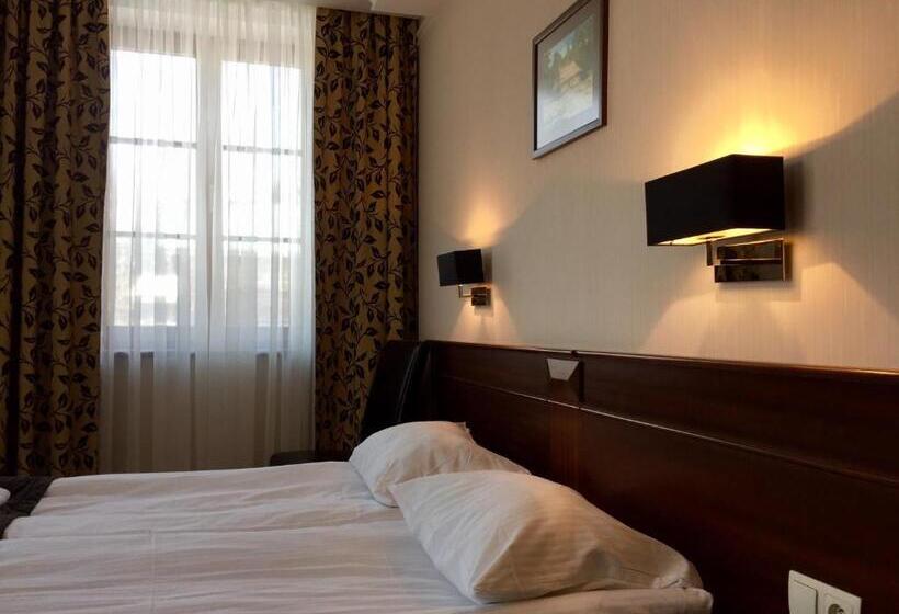 هتل Villa Aurelia