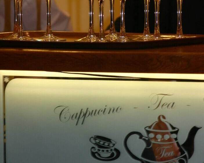 Villa Estera Hotel & Restauracja