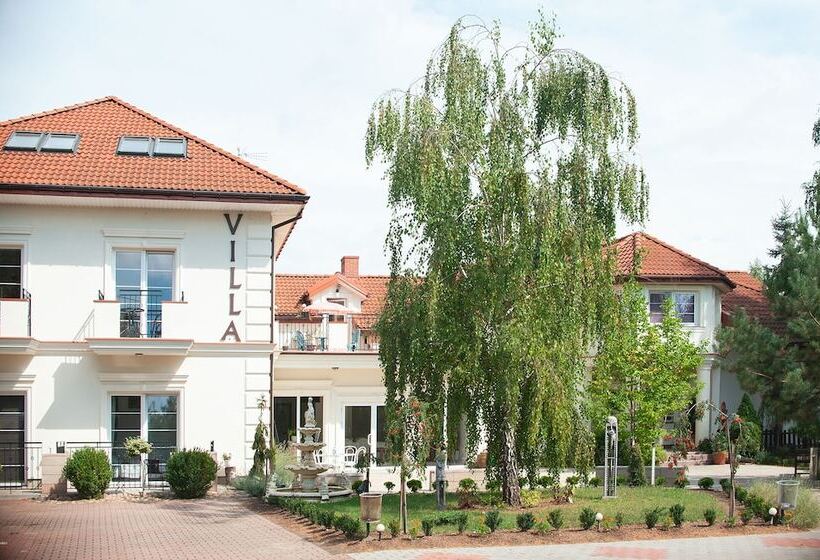 هتل Villa Hubertus Kutno