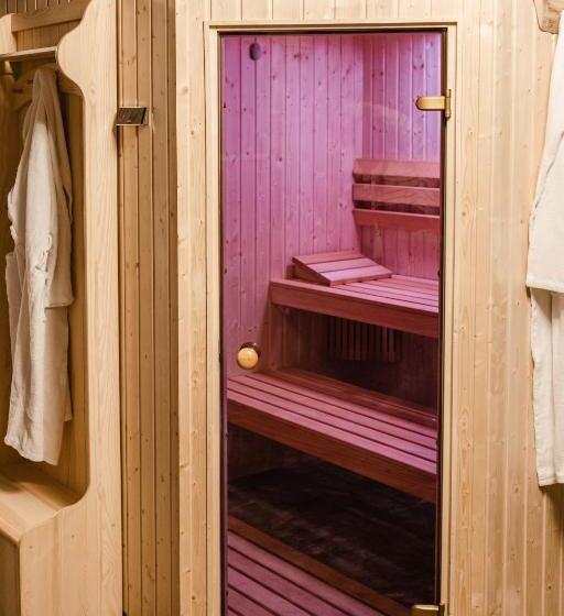 هتل Villa Magnat Spa, Jacuzzi, Sauna, Tężnia Solankowa