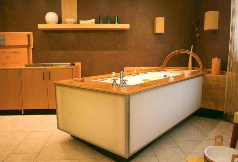 בית מלון כפרי Vital&spa Resort Szarotka