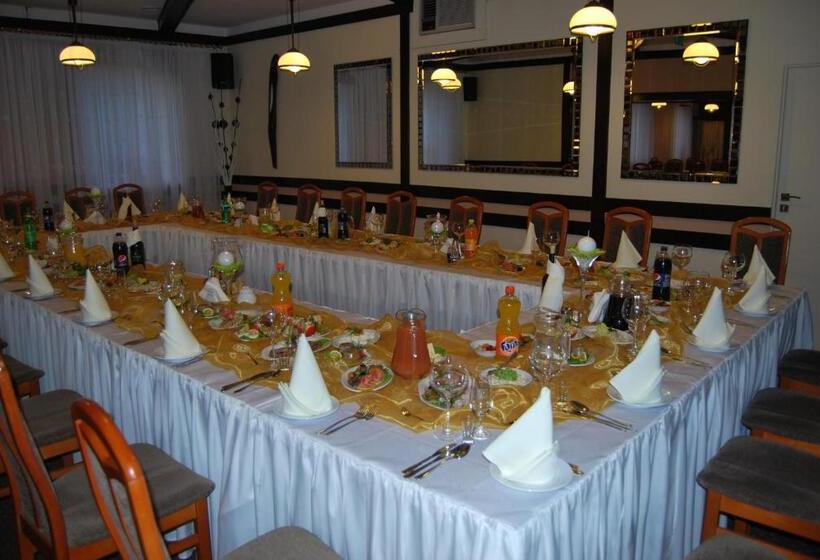 هتل W Dobieszkowie