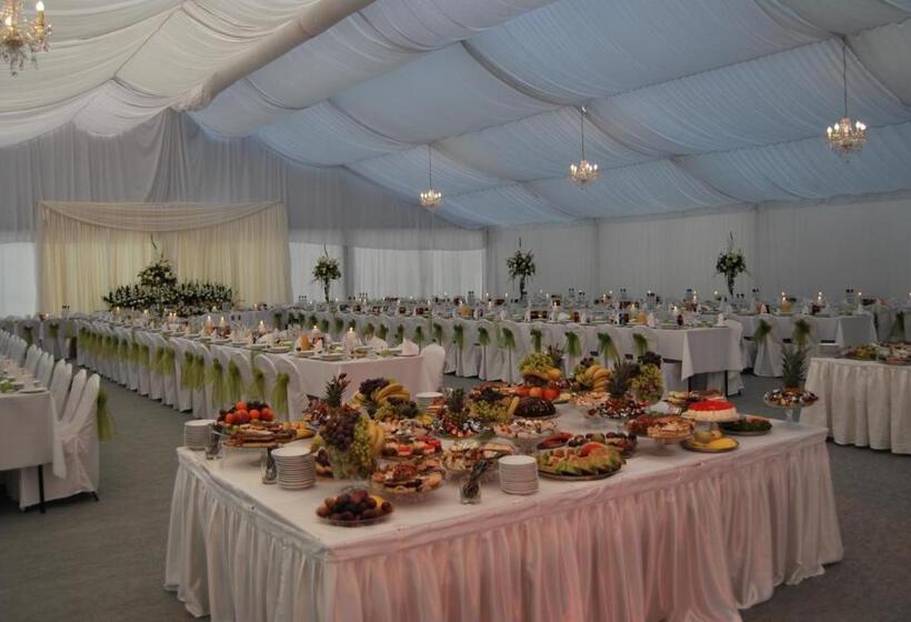 هتل W Dobieszkowie