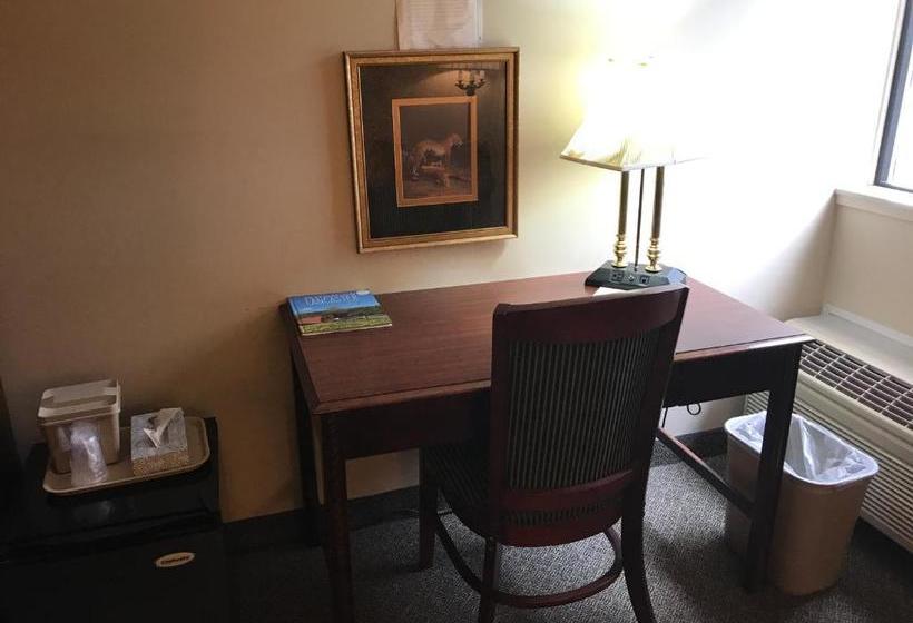 ホテル Lititz Inn And Suites