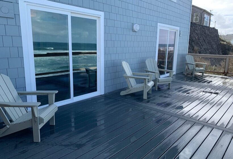 هتل West Beach Suites