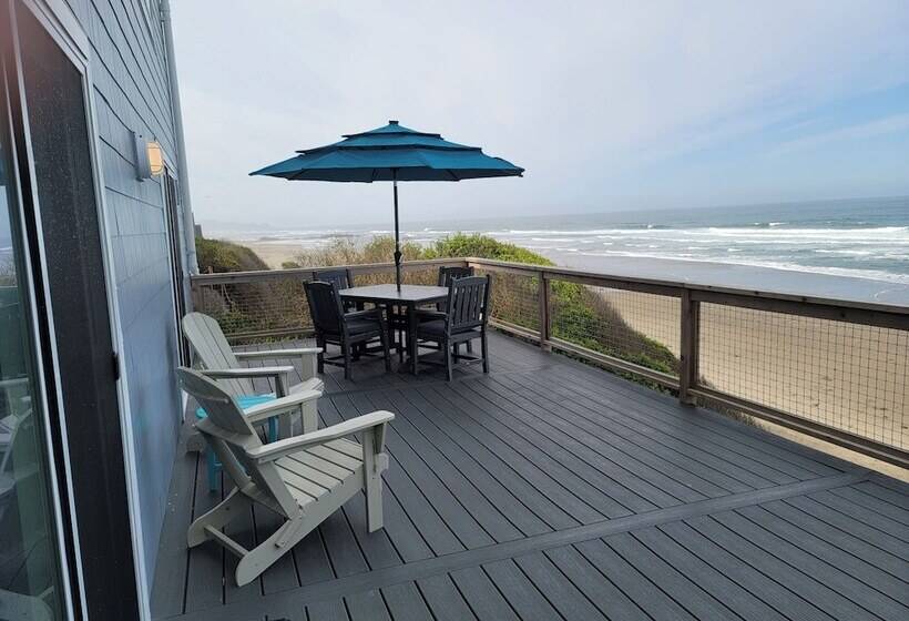 هتل West Beach Suites