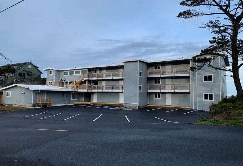 هتل West Beach Suites